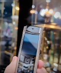 VERTU SIGNATURE S CLOUD DE PARIS 2017